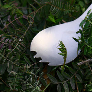 Spork in titanio con apribottiglie, cucchiaio e forchetta multifunzione leggero per campeggio, escursionismo, bushcraft, pesca, passeggiate - Product Image 3