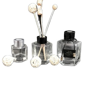 Disponibile con Consegna Rapida, Bottiglia in Vetro Esagonale per Aromi 50ml/100ml/120ml, Flacone Diffusore Trasparente di Alta Qualità per Casa e Auto - Product Image 4