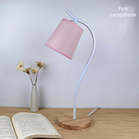 Lampe de lecture LED classique moderne Base en bois arc élégante Abat-jour en tissu blanc pour chambre à coucher Restaurant Lampe de table