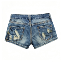 Shorts en jean pour femmes, déchirés et effilochés, micro-mini, pour un look de sortie en bord de mer