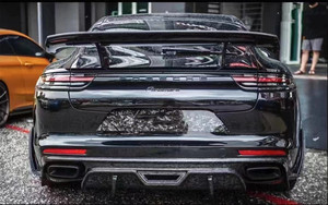 ชุดแต่งรอบคันสำหรับ Porsche Panamera 971 ปี 2017-2019 ทำจากคาร์บอนไฟเบอร์แบบแห้ง ประกอบด้วย สปอยเลอร์หน้า สปลิตเตอร์ ดิฟฟิวเซอร์หลัง สเกิร์ตข้าง และสปอยเลอร์หลัง - Product Image 5