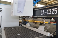 Routeur CNC robuste et stable CA-1325 1530 2040 ATC avec capteur d'outil automatique pour la fabrication de panneaux publicitaires et de moules en bois