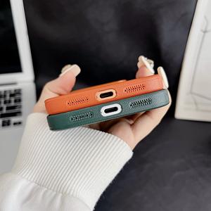 Étui de luxe en cuir PU premium avec cadre métallique gaufré, <span class=keywords><strong>protection</strong></span> intégrale 360° et bouton métallique AI pour iPhone 17, 16, 15 Pro Max - Product Image 6