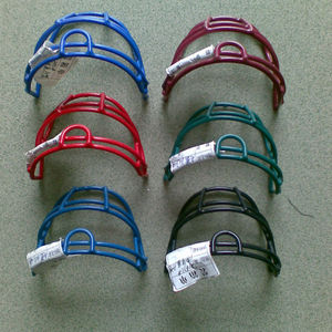 Realizamos procesamiento de recubrimiento superficial para herrajes, incluyendo recubrimiento de PVC y recubrimiento de acero inoxidable. - Product Image 1