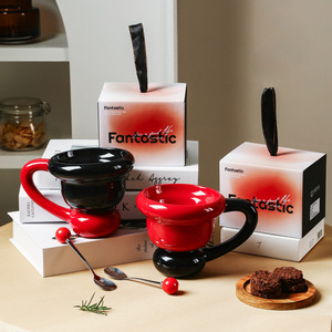Mug à café créatif en céramique rouge et noir avec <span class=keywords><strong>grande</strong></span> poignée, base à bulles mignonne, <span class=keywords><strong>tasse</strong></span> à thé en <span class=keywords><strong>porcelaine</strong></span> pour le bureau, la maison, les cadeaux, les fêtes, les boissons - Product Image 3