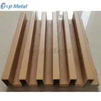 Pannello per soffitto sospeso in legno sintetico con materiali compositi in alluminio per la decorazione del soffitto
