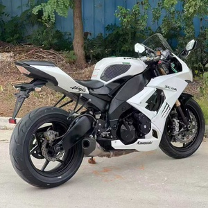 Kawasaki ZX-10R Ninja, Moto Deportiva de 4 Cilindros y 1 Litro. <span class=keywords><strong>Motor</strong></span> de <span class=keywords><strong>1000cc</strong></span> Refrigerado por Agua con Potencia Explosiva, Estilo Todoterreno - Product Image 6