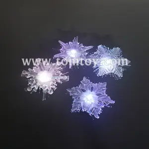 Lampu malam stiker dinding dan jendela Ornamen Natal LED berkedip kepingan salju