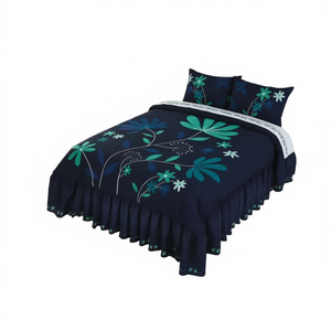 Edredón Doble Romina con 2 Almohadas, Diseño Floral, Estilo Moderno, Ropa de Cama para Toda Temporada - Product Image 1