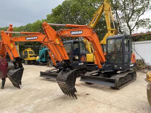 รถขุดขนาดเล็ก Doosan DH55 มือสอง นำเข้าจากเกาหลีแท้ รถขุดขนาดเล็ก Doosan DH55 สำหรับงานสวน ฟาร์ม และก่อสร้าง - Product Image 4