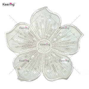 Nuevo Precio de flores de tela, encaje de lentejuelas con cuentas, adornos de flores bordadas para vestidos, Keering, nuevo, a buen precio - Product Image 3