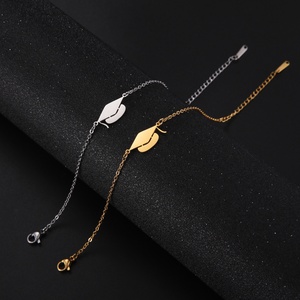 Pulsera de Acero Inoxidable con Dije de Birrete de Licenciado para Mujeres, Hombres, Estudiantes, Regalos de Graduación Universitaria, Venta al por Mayor - Product Image 6