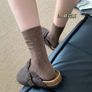 Women's Mid-Calf Slouch Socks Breathable Polyester Floral Print Autumn Winter Casual Socks Knee High Style YC - Product Image 1