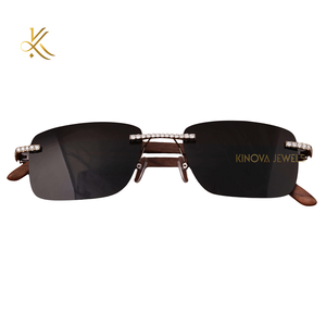 Lunettes de luxe élégantes à motif diamant avec un design de lentilles incurvées lisses et un confort visuel extérieur avant-gardiste - Product Image 5