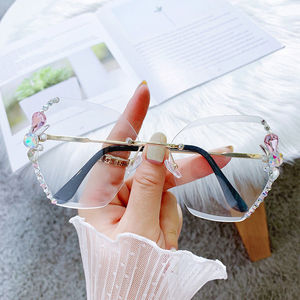 Fashion Sunglasses Oversized <b>Frameless</b> Trendy Sun Glasses for Women Summer Party Style New Arrival - Product Image 4