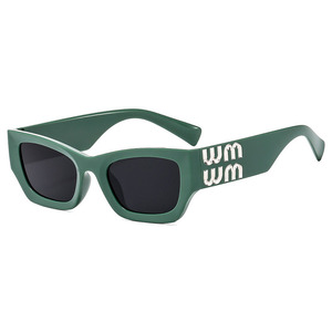 Nouvelle mode <span class=keywords><strong>pas</strong></span> <span class=keywords><strong>cher</strong></span> femmes <span class=keywords><strong>lunettes</strong></span> de soleil 2024 classique rétro designer nuances en gros tendance oeil de chat <span class=keywords><strong>lunettes</strong></span> de soleil - Product Image 5