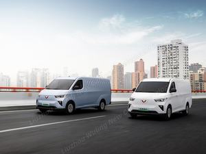 Minibús eléctrico Wuling Yangguang TrHigh Speed Right Hand Drive Van Wuling Yangguang Pure Electric Commercial Vehicle Cargo Vans - Product Image 3