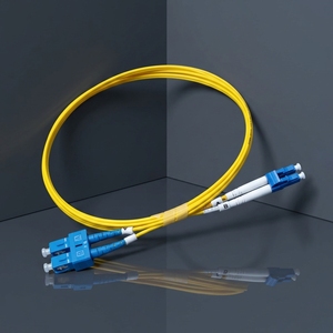 Cable de Fibra Óptica Monomodo Dúplex SC UPC LC UPC 9/125 Micrómetros 2mm LSZH para Enlace de Comunicación de Alta Velocidad - Product Image 1