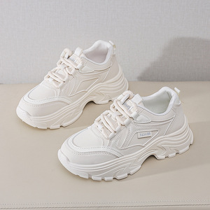 Nuevos zapatos casuales de estilo coreano para estudiantes, con suela gruesa y versátiles, para hombres y mujeres, adecuados tanto para deportes como para uso casual. - Product Image 5