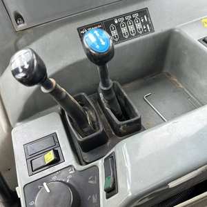 4*4 Drive Big Farm Tractor et outils pièces de tracteur <span class=keywords><strong>valtra</strong></span> acheter tracteur agricole <span class=keywords><strong>valtra</strong></span> 147KW 200hp 4wd <span class=keywords><strong>à</strong></span> <span class=keywords><strong>vendre</strong></span> - Product Image 3