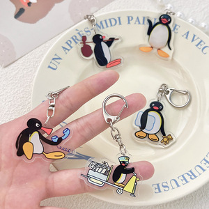 Vente en gros de porte-clés pingouin mignon, pendentif acrylique mignon, pendentif porte-clés pour sac de couple et sacoche - Product Image 1