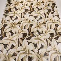 Mosaïque murale en verre découpée à la main, motif fleur de lys, de luxe et sur mesure, pour hall d'hôtel, salle de bain et décoration murale commerciale