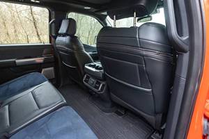 Camioneta Usada de la Mejor Calidad, Diésel, 4x4, Automática, Volante <span class=keywords><strong>a</strong></span> la Izquierda, For-<span class=keywords><strong>D</strong></span> <span class=keywords><strong>F</strong></span>-Raptor, Motor V6 de 150 HP de Aspiración Natural, 2010 - Product Image 4