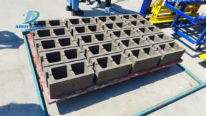 QT <span class=keywords><strong>5</strong></span> - 15 Machine de fabrication de blocs de béton creux en interverrouillage entièrement automatique, ligne de production complète, Chine - Product Image 5