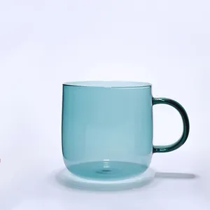 Individuelles hochwertiges borosilikat klares farben-trinkkaffeeglas tasse farbige glasbecher