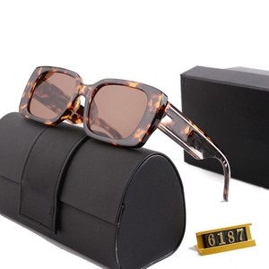 <span class=keywords><strong>Gafas</strong></span> <span class=keywords><strong>de</strong></span> <span class=keywords><strong>Sol</strong></span> <span class=keywords><strong>DG</strong></span> <span class=keywords><strong>de</strong></span> Marca Europea Americana <span class=keywords><strong>de</strong></span> Lujo, Unisex, Modernas, <span class=keywords><strong>de</strong></span> Alta Calidad, Montura Completa, UV400, para Exteriores, Modelo 6187 - Product Image 4