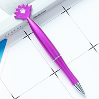 Pulpen Halloween Natal dengan Desain Tengkorak, Kelelawar, Labu, Kepingan Salju, Balok Bangunan, dan Daun Maple Buatan China Kemasan Tunggal