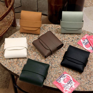 Schneller Versand PU-Kondom-Aufbewahrungsbox Reise-Privatsphäre Mini Dünnes Kondom-Taschenetui Einfach zu Tragen Wasserdichtes Premium-Leder-Etui - Product Image 1