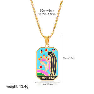 قلادة عصرية بتصميم بطاقة التارو مع شمس وقمر مطلية بالمينا للنساء، قلادة أنيقة بتصميم عتيق من الفولاذ المقاوم للصدأ - Product Image 6