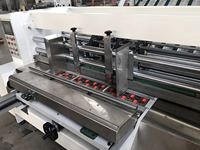 Machine automatique de découpe et de rainurage pour carton, avec alimentation, rainurage et empilage automatiques, pour machine d'impression