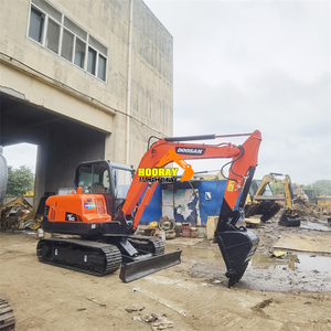 Excavatrice sur chenilles hydraulique Doosan DX60 de 6 tonnes, modèle 2018, moteur YANMAR, mini-équipement de construction, vente - Product Image 2