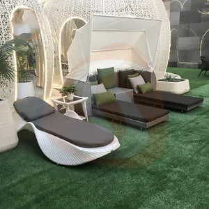 Échantillon gratuit de chaise de soleil en rotin par la piscine Mobilier d'extérieur imperméable moderne de 2 ans