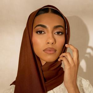 Hijab en modal pour le printemps 180*70cm – Élégant, doux, personnalisable, respirant, léger, modeste et extensible - Product Image 1