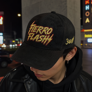 Cappellino da Baseball in Camoscio di Lusso, Logo Personalizzato Ricamato in 3D, Nero Oro Rosso, 6 Pannelli, Visiera Curva, Copricapo Premium, Produzione all'Ingrosso - Product Image 3