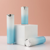 Produits promotionnels : Flacon cosmétique exquis à pompe à vide, flacon cosmétique personnalisé en acrylique, flacon cosmétique sans air à épaule plate