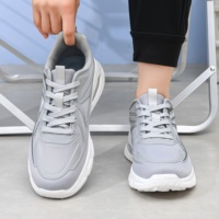 Baskets de luxe de créateur pour hommes et femmes, doublure en maille de haute qualité, fermeture à lacets, chaussures de marche tendance et populaires de marque