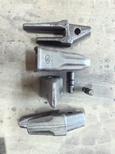 Escavatore basculante escavatore benna resistente/secchio di roccia con rinforzo e denti realizzati in cina - Product Image 6