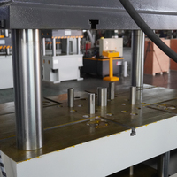 Presse hydraulique de 200 tonnes pour le formage profond avec coussin hydraulique, simple action, quatre colonnes, pour la fabrication de fûts de bière