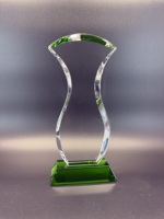 Bouclier en cristal personnalisé de récompense de plaque en cristal Customizcrystal Souvenir personnalisé cristal clair trophée verre Arts