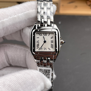 Montre-bracelet carrée rétro, avec des chiffres romains classiques, idéale pour les occasions professionnelles et décontractées. - Product Image 2