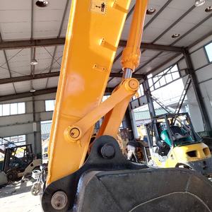 Excavatrice sur chenilles Hyundai d'origine coréenne, faible nombre d'heures de fonctionnement, modèle 2018, moteur Honda, 21 tonnes, construction. - Product Image 3