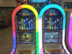 Machine de jeu d'échange de billet de <span class=keywords><strong>Tour</strong></span> de bonbons mystère à pièces de monnaie à vendre - Product Image 4