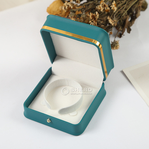 High-end Green Pu Jewelry <b>Box</b> With Gold Trim Crown Buckle Velvet Lined For Luxury Jewelry Shop <b>Valentines</b> <b>Gift</b> - Product Image 1
