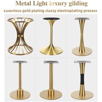 Ensemble de table à manger Chenman de luxe plaqué or avec structure en métal et pieds de table en acier inoxydable, design rond pour une utilisation en extérieur
