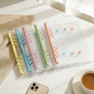 Lot de 10 protège-cahiers A5 en PVC transparent à paillettes, rechargeables, avec 6 anneaux, 2 boutons-pression et système d'enveloppes pour espèces - Product Image 4