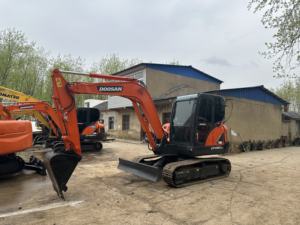Stock Doosan Dx60 Dx55 Mini Excavatrice sur chenilles Dx75 Dx80 d'occasion Marque coréenne Doosan Dx55 Dx60-9 - Product Image 3